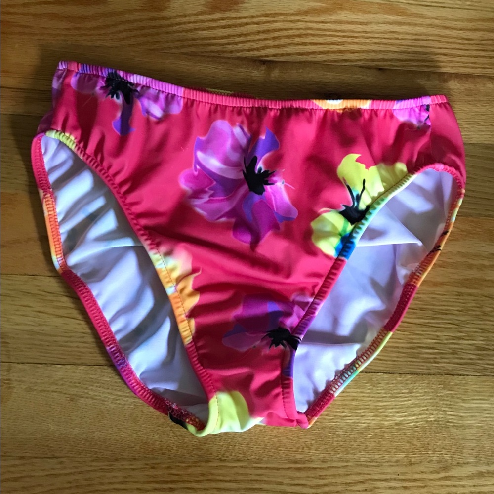 Semi-High waisted Swim Bottoms
